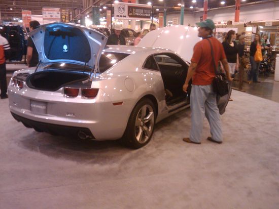 ebenfalls ne ziemlich geile Karre...