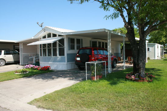 Und das ist Fred's winziges Trailer-Haus