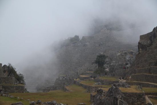 Morgennebel am Machu Picchu