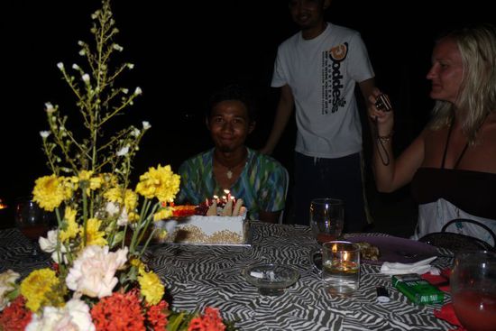 Dean und seine erste Geburtstagstorte