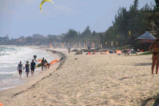 windiger, langer Strand