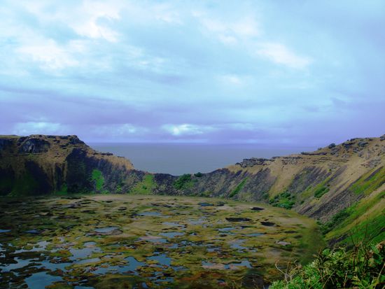 Kraterrand an dem es runter zum Vogelei-Felsen ging. Ober rechts stand das Olympia-Dorf