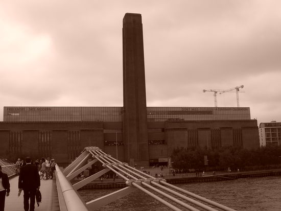 Tate Modern Gallery - übrigens freier Eintritt wie in fast jedem Museum. warum geht das nich bei uns?