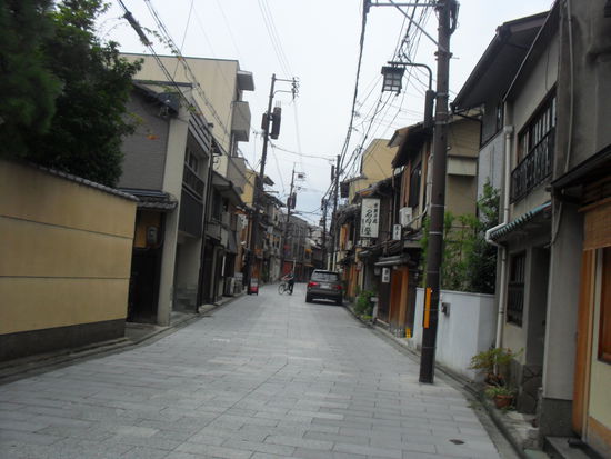 Die Geisha Straße in Gion... sieht auf dem Foto ein wenig mickrig aus, wirkt in echt aber schöner 