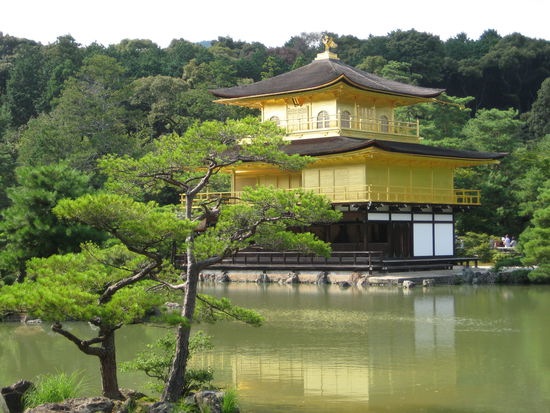 Der Goldene Pavillion