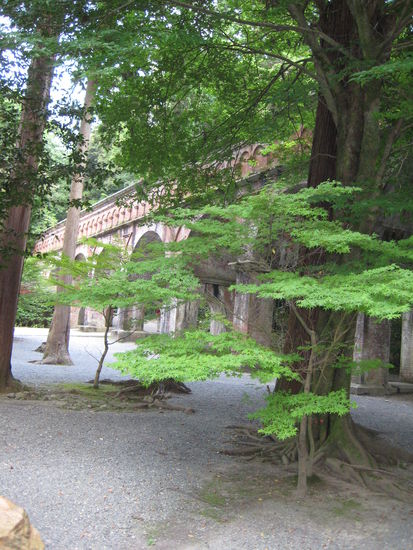 ein Aquädukt.. ich wusste gar nicht, dass es in Japan auch welche gab.. aber man lernt ja nie aus 