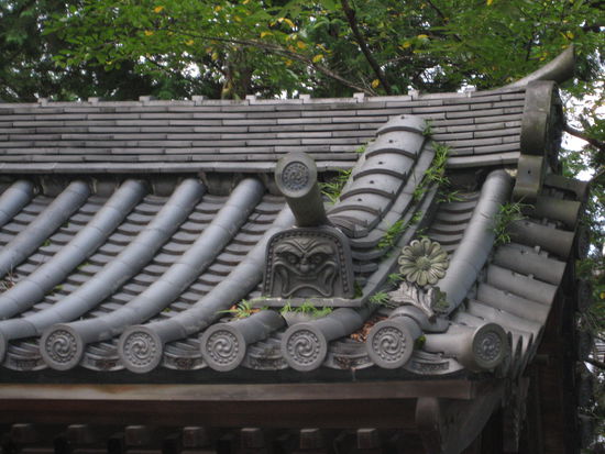 wirklich kunstvoll verzierte Dächer