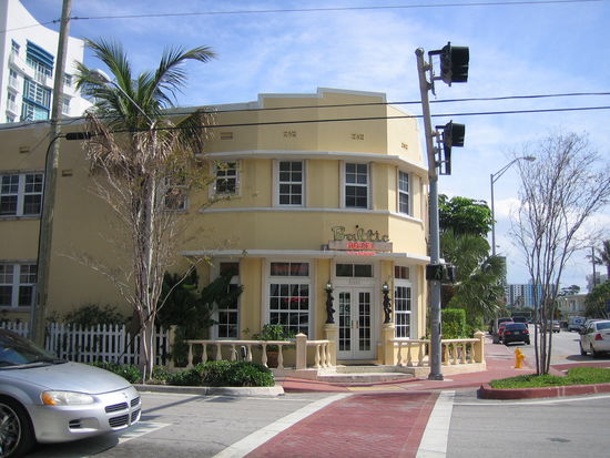 Hotelempfehlung Miami Beach mit vielleicht bald deutschem Poolboy