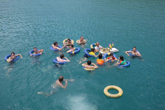 Floating Bar - Highlight der Bootstour