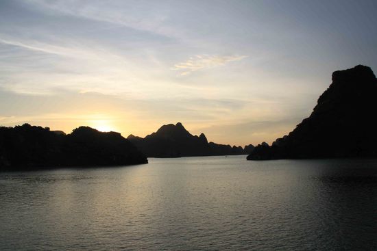 Sunset @ Halong Bay
