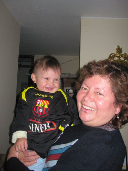 maria la abuela con la nieta valentina...