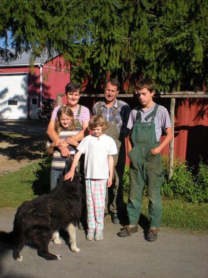 Die anderen Kids sind schon ausgeflogen oder schufften in Nachtschicht