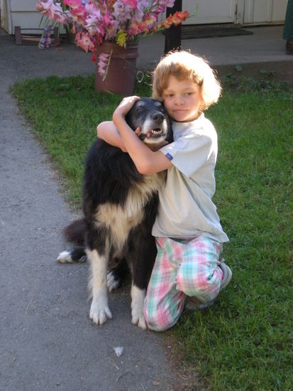 Rosi ... ein Fall fuer sich. Eigentlich zehn, aber durch eine leichte Behinderung auf dem Stand einer 6-jaehrigen ... es hiess also lesen lernen.