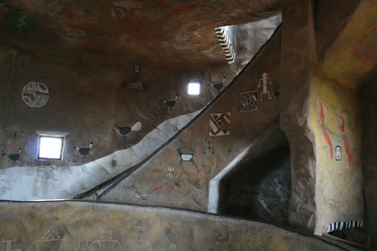 Und der Treppenaufgang zu den oberen Etagen