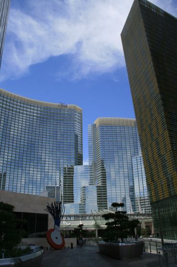 Das neue Stadtbild auf dem Las Vegas Boulevard, Aria, Vdara, City Center und Mandarin Oriental.
