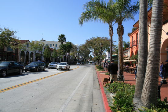 Die State Street von Santa Barbara: Eine der schönsten Strassen in einer der schönsten Städte an der kalifornischen Küste!!!