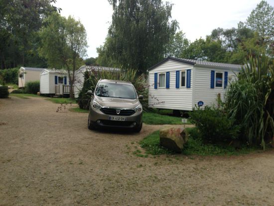 Die für Frankreich üblichen mietbaren Mobilhome's.