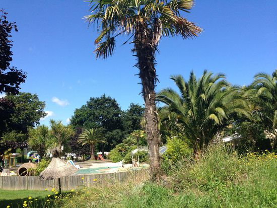 Schön wars hier auf dem Platz Ville de La Huchet!