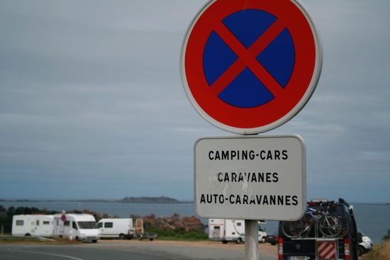 Ich liebe die Einstellung der Franzosen, ja es gibt ein Schild, aber was soll's...-)))