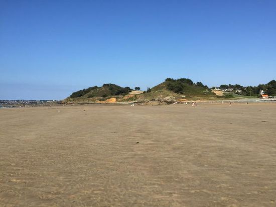 Der Strand direkt am CP Saint Pabu.