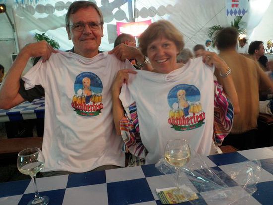 Kein Bier, aber Wein, und Glück in der Tombola...