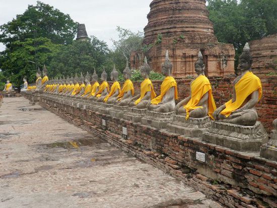 Buddhas, Buddhas und nochmals Buddhas.