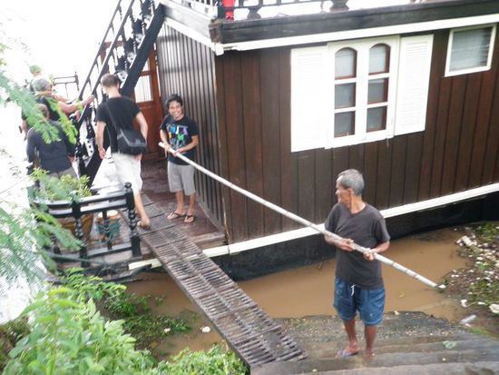 Geländer a la Minute - die SUVA lässt grüssen!.