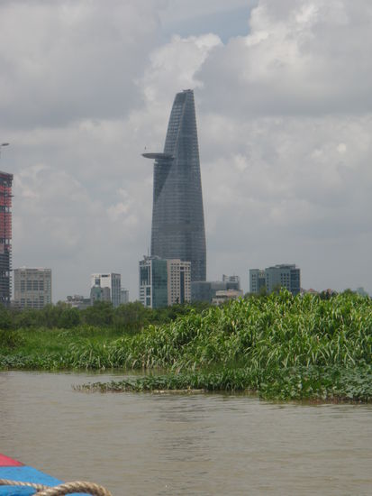 Das neue Wahrzeichen dieser Riesenstadt ist das Financial Center mit Aussichtsplattform.  