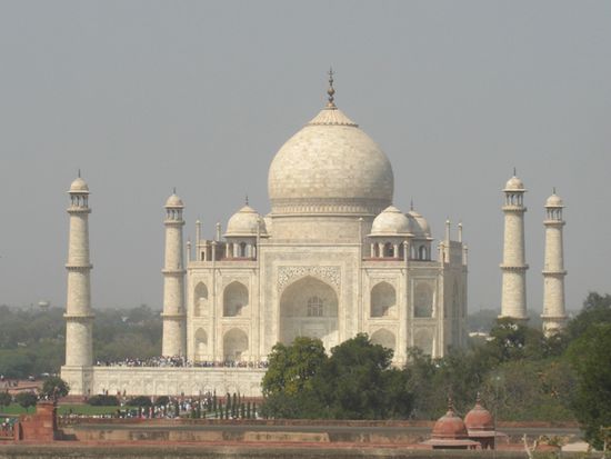 The world famous Taj Mahal