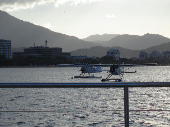 wasserflugzeuge.... leider nicht für uns 