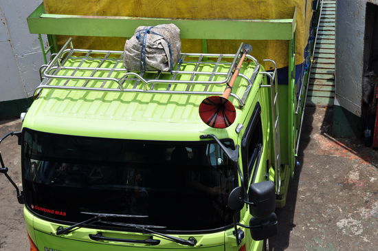 So eine Hupe moechte ich bitte auch fuer den deutschen Berufsverkehr