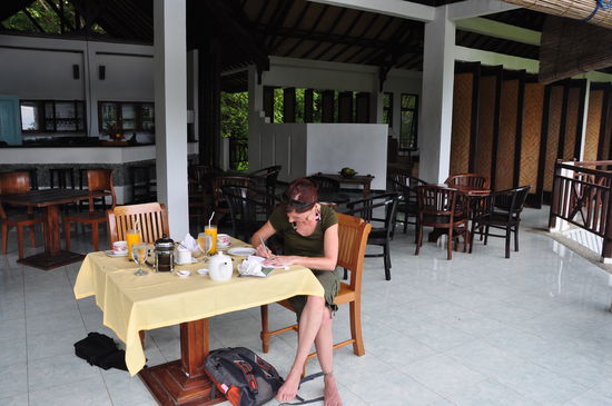 Die Frühstücksterrasse der Eco Lodge