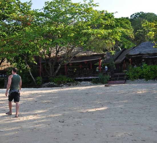 ...und das Restaurant direkt am Strand.