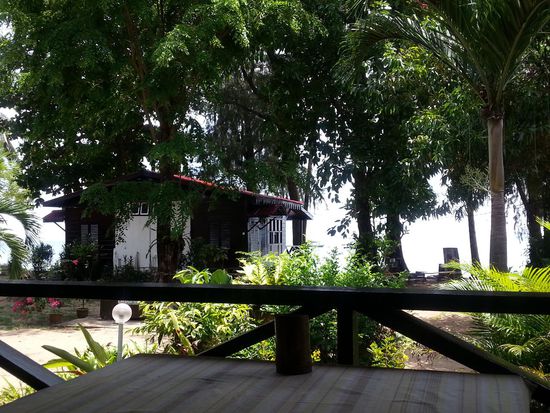 Der Blick von der Restaurantterrasse auf "unsere" Hütte