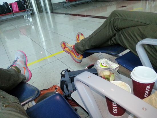 Dubai-33 Grad-Smog-die Frisur? Fragt nicht...