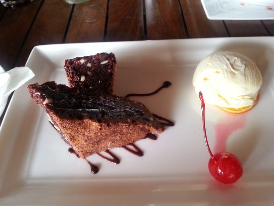 Das hab ich natürlich nur gegessen weil meine Schwester Geburtstag hat 