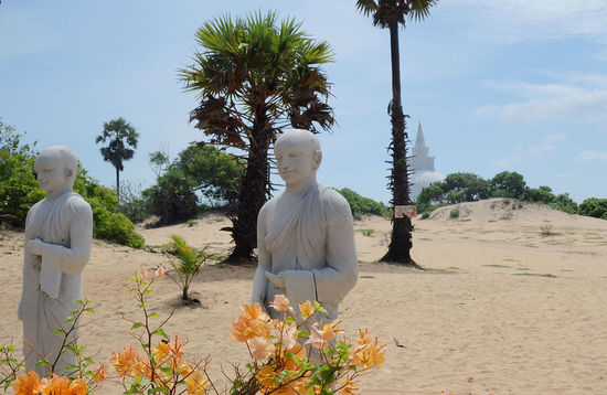 Mudu Maha Vihare - "Das große Kloster am Meer"