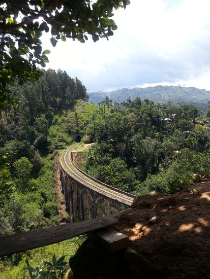Auch von der Eisenbahnbrücke kommt noch ein besseres Foto
