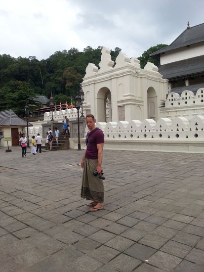 Nee, watt putzig!  aber sehr korrekt gekleidet