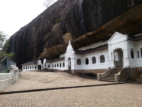 Und nochmal von außen auch wieder mit dem Hinweis, dass bessere Bilder folgen �