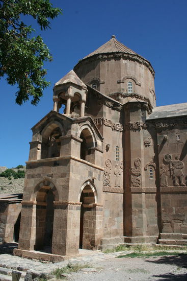 Diese berühmte armenische Kirche.