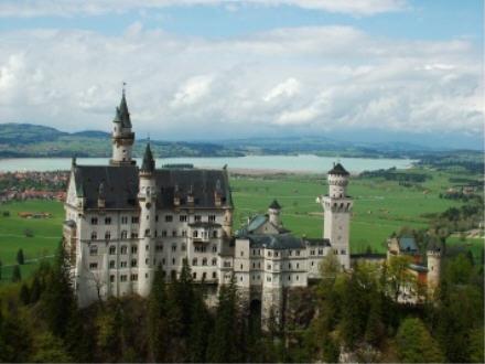 Blick auf Neuschwanstein (von der Marienbrücke aus)