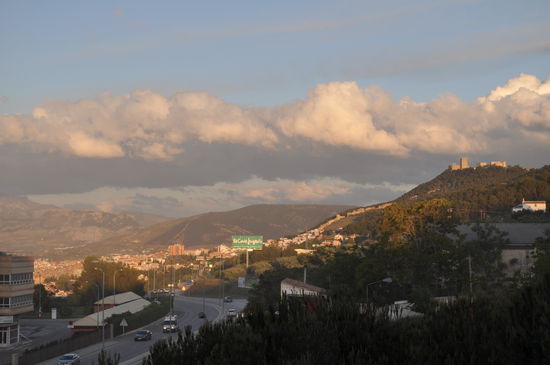 Jaen in der Abendsonne.