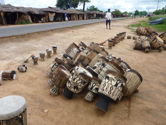aus ihnen die Trommeln hergestellt wurden