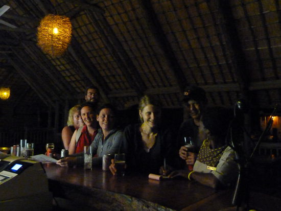 fast verdurstet bekamen wir unser kaltes Bier