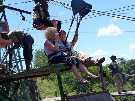 3,2,1 los und ab ging es in die Schlucht