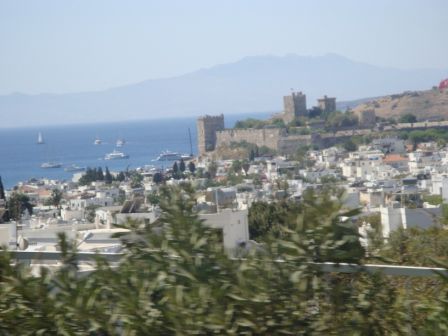 Hier verlassen wir Bodrum und ziehen weiter der Südtürkischen Küste entlang.