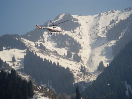 Auf jeden Fall wird hier überall gearbeitet, damit alles bereit ist für die Asiatischen Winterspiele 2011