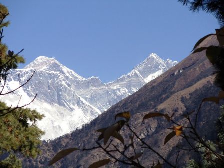 vor Namche sahen wir dann wieder einmal den Mt.Ev. und den Lhotse
