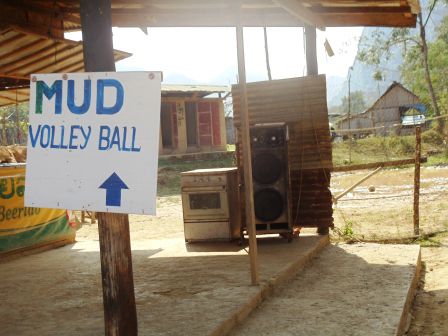 Für meine Volley- und Beachvolleyballfreunde in Augst..Schlammvolleyball!!